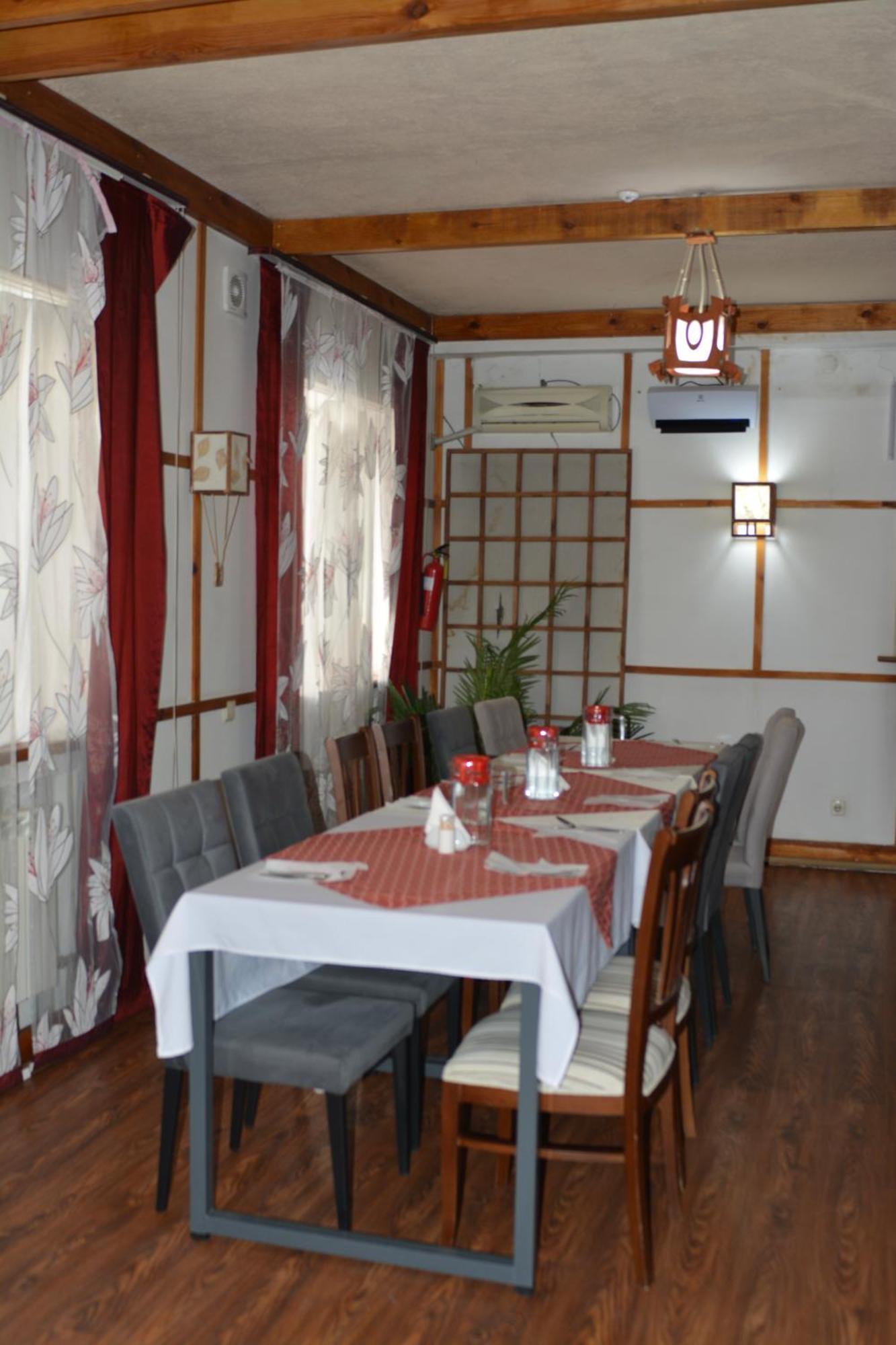Green Hotel Atyraū Zewnętrze zdjęcie