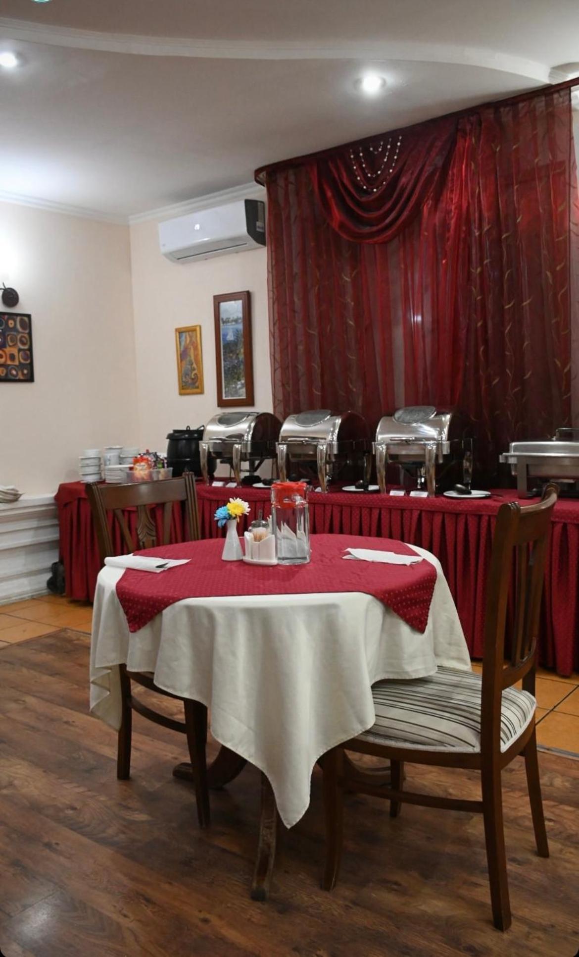 Green Hotel Atyraū Zewnętrze zdjęcie